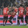 足坛狂欢夜！5大联赛首个冠军诞生，巴黎1-2爆冷，尤文2-0稳居第4